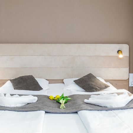 Bel Mare Holiday Apartments Near The Beach With Parking By Noclegi Renters 미엥지즈드로예 외부 사진