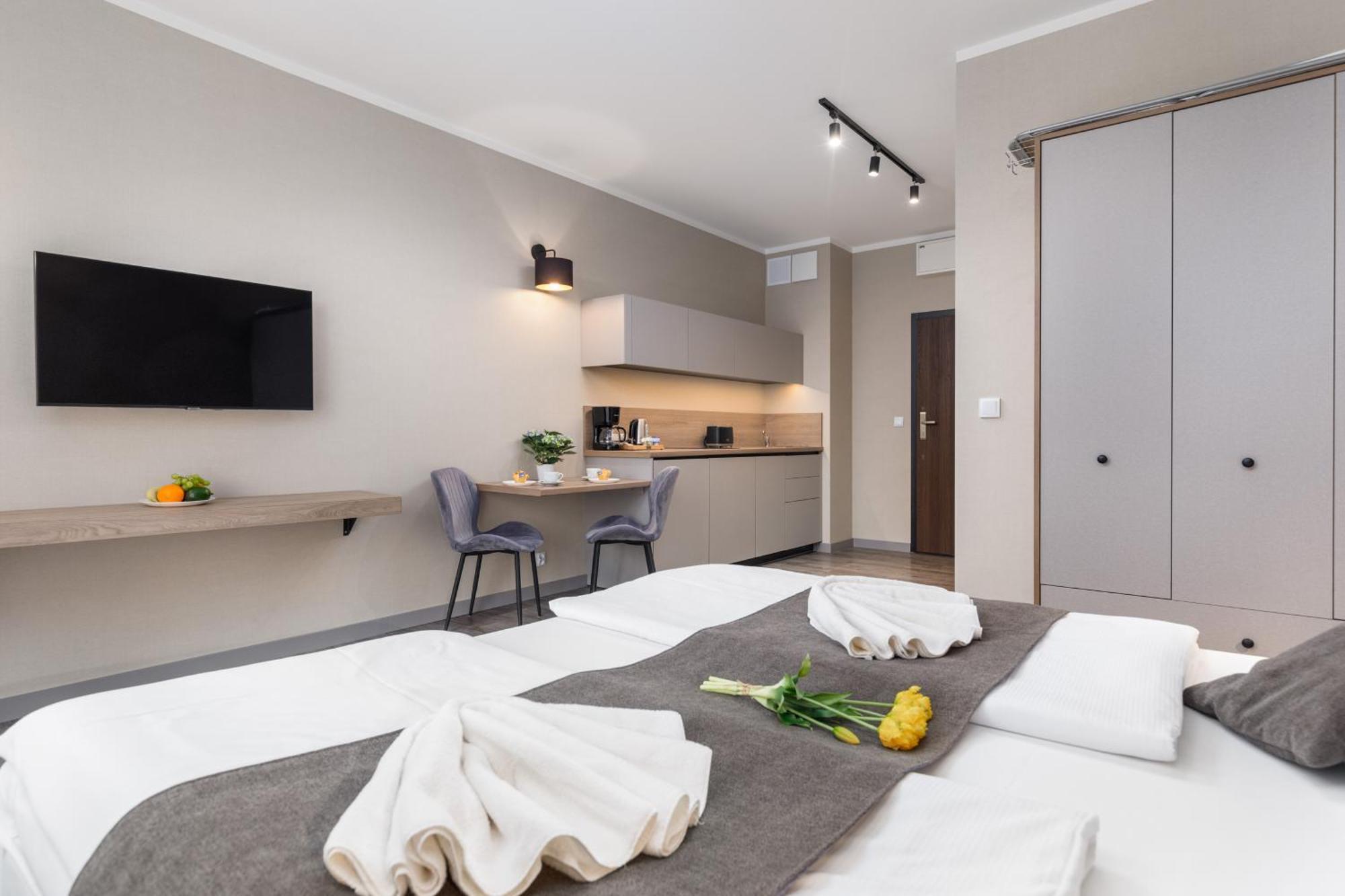 Bel Mare Holiday Apartments Near The Beach With Parking By Noclegi Renters 미엥지즈드로예 외부 사진