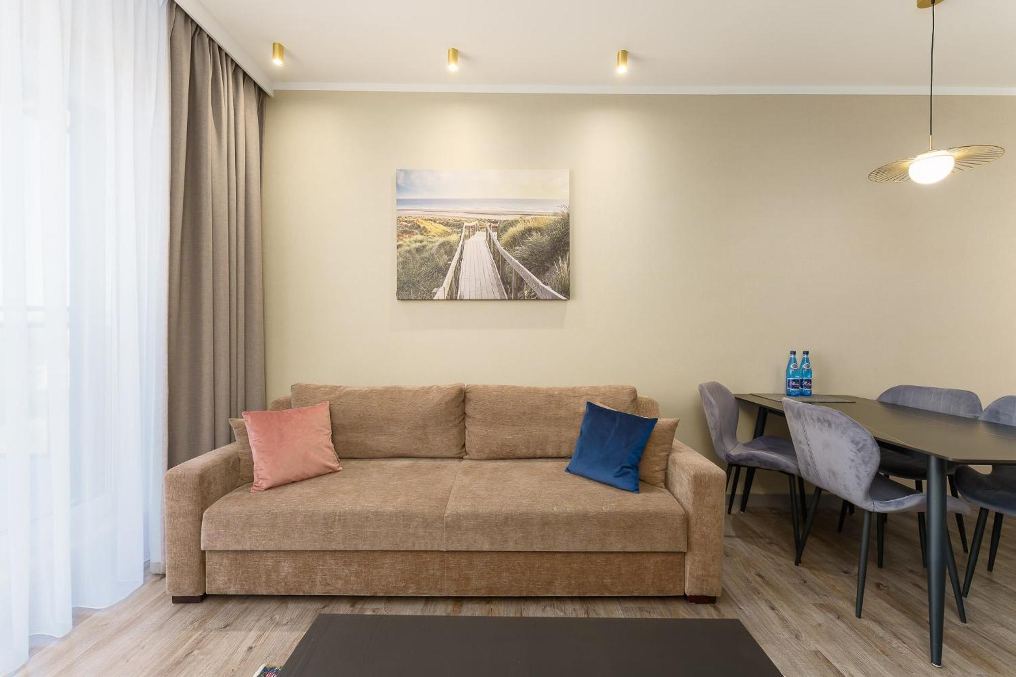 Bel Mare Holiday Apartments Near The Beach With Parking By Noclegi Renters 미엥지즈드로예 외부 사진