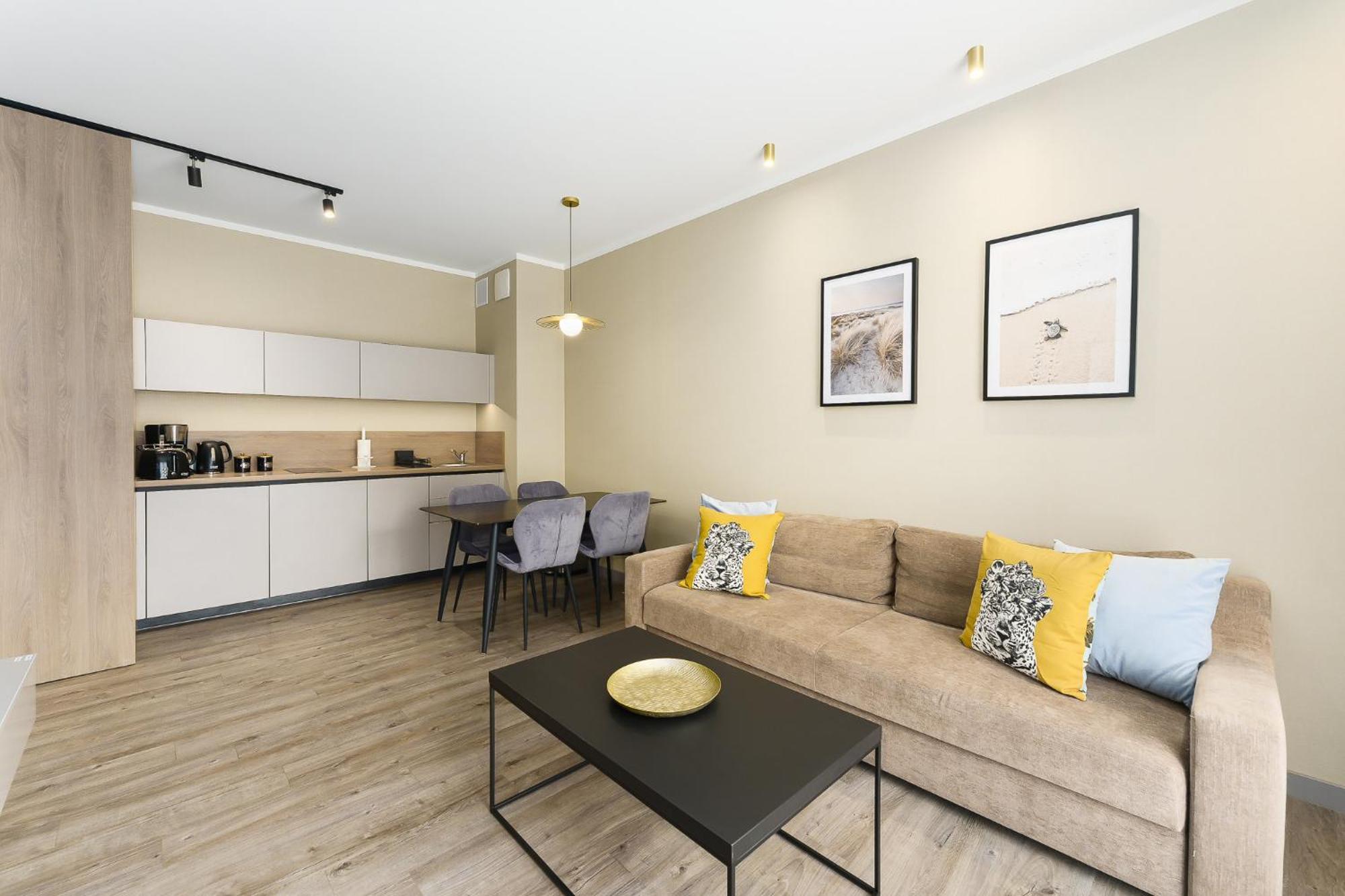 Bel Mare Holiday Apartments Near The Beach With Parking By Noclegi Renters 미엥지즈드로예 외부 사진